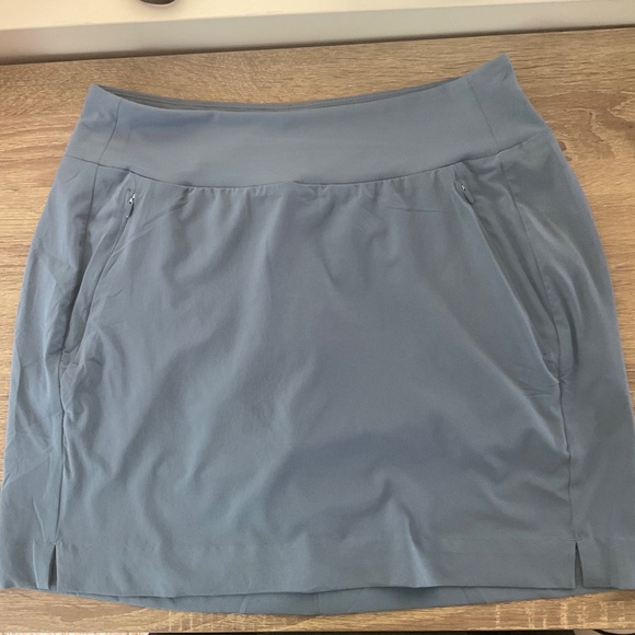 Athleta Soho Golf + Tennis Skort Size 6 in Cottage Blue - Picture 5 of 8